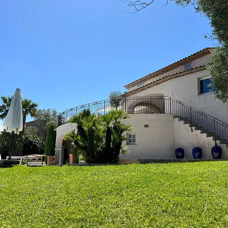 Villa Vue Exceptionnelle 5 *