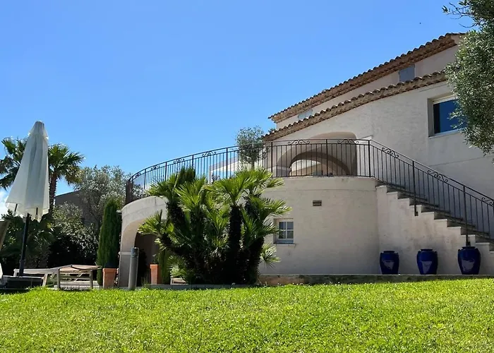 Villa Vue Exceptionnelle 5 *